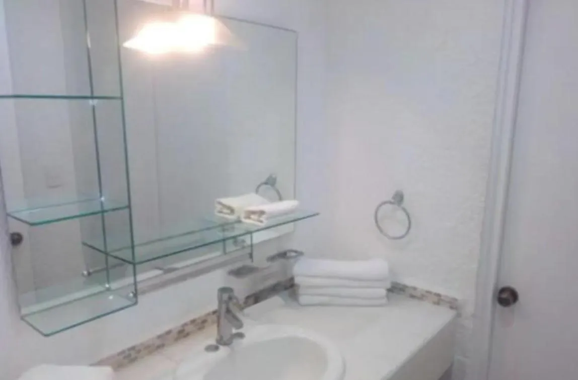 Cancun Villa Turquesa, amplia, excelente ubicación. Apartamento